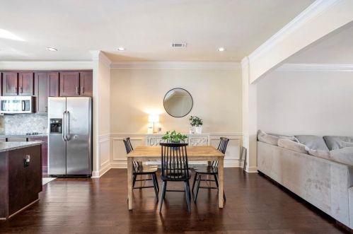 1186 Laurel Valley Ct, Buford GA  30519-8133 exterior