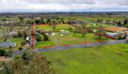 7417 Doc Adams Rd, Arboga, CA 95901-3113