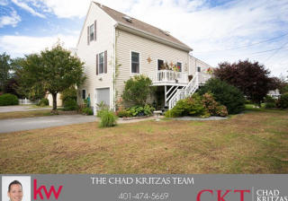 24 Raynham Ave, Portsmouth, RI 02871-5708