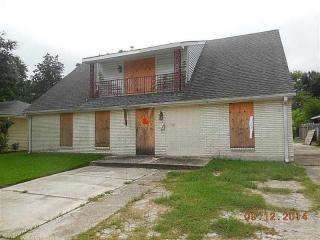 2188 Guardian Ave, Gretna, LA 70056-4561