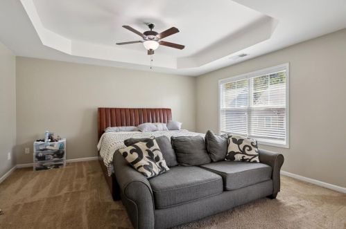 1811 Laurel Green Way, Atlanta GA  30344-8215 exterior