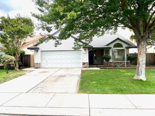 2052 Elwin Way, Modesto, CA 95350-0376