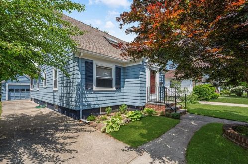 41 Homefield Ave, Providence, RI 02908-1809