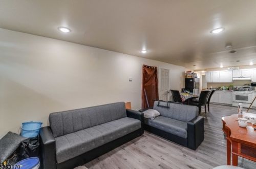 311 12th Ave, Paterson, NJ 07514-2803