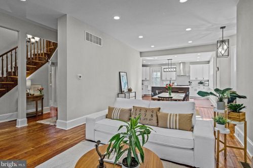 115 Washington Ave, Tavistock NJ  08033-3320 exterior