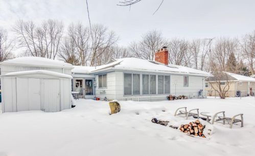203 3rd Ave, Mapleton, MN 56065-9746
