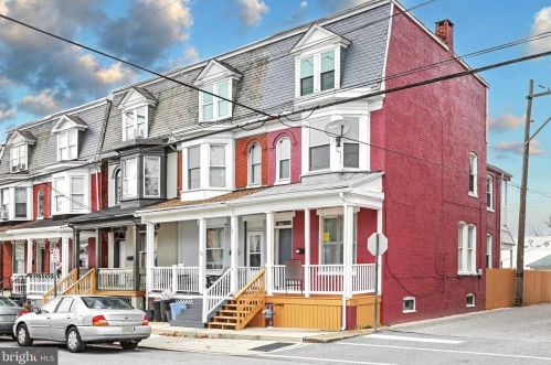 621 Pershing Ave, York, PA 17401-2206