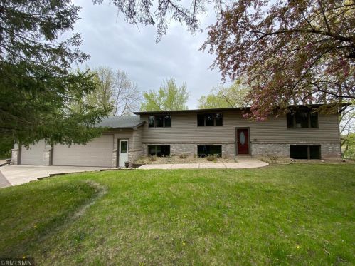 8501 235th St, Columbus, MN 55025