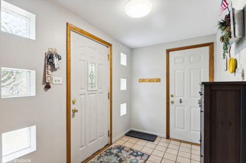 15143 Geoffrey Rd, Oak Forest, IL 60452-2021