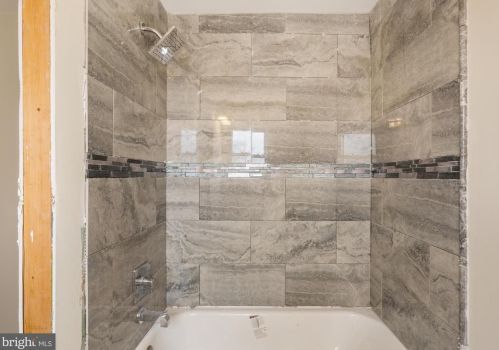 1435 Juniper St, Philadelphia PA 19147-4924 exterior