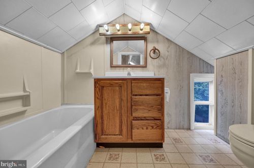 316 Walnut St, Hanover PA 17331-2536 exterior