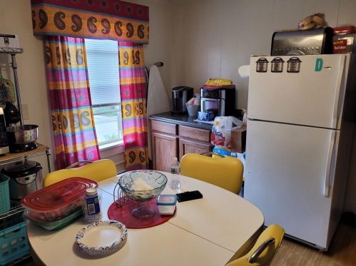 39 Magnolia Ln, Coventry, RI 02816-6636