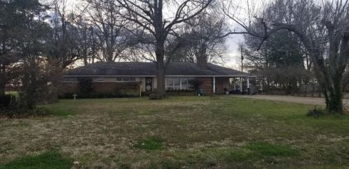 203 1st St, Horseshoe Lake, AR 72348-9728