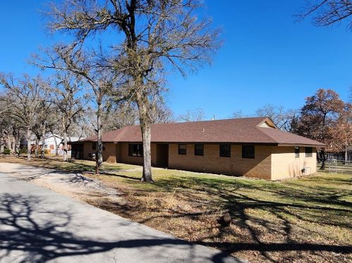 604 Cedar St, Mineral Wells, TX 76067-5084