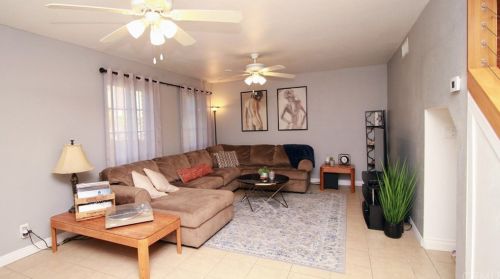 716 Fairhaven St, Anaheim CA  92801-4002 exterior