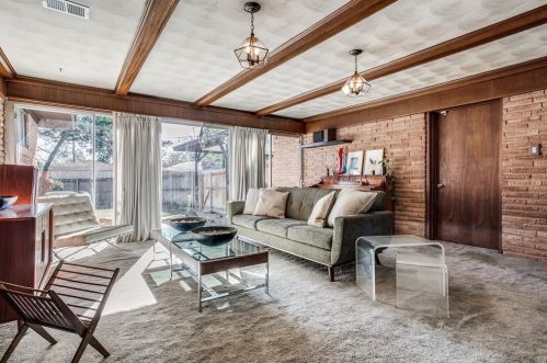 3130 Cliffoak Dr, Dallas TX  75233-2617 exterior