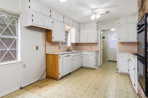 505 Bond St, Whitewright TX 75491-2210 exterior