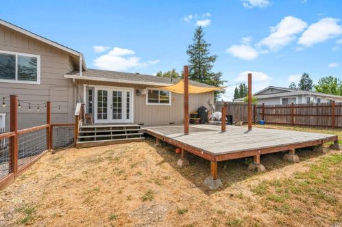 430 Stutsman Rd, Ukiah CA  95482-9553 exterior