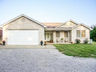 1811 Rustic Mdws, Columbia, IL 62236-2946