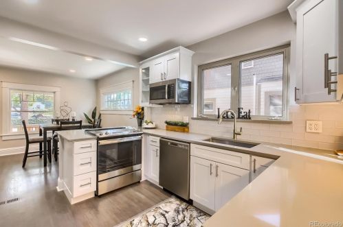 3221 Grant St, Englewood CO 80113-6829 exterior