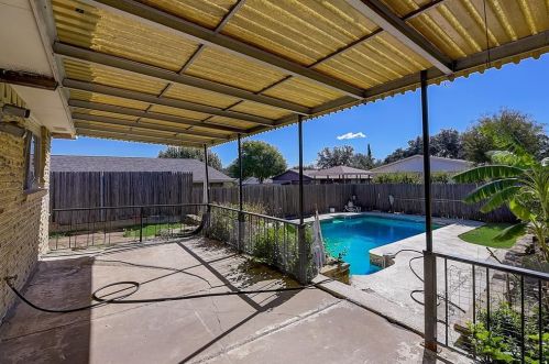 2909 Myerwood, Carrollton TX 75007-5299 exterior