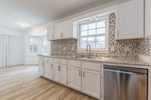 127 Farmbrook Trl, Stockbridge GA  30281-1187 exterior