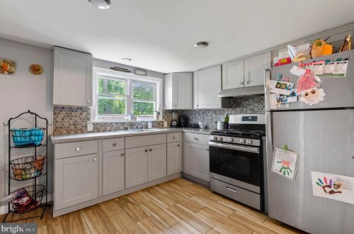 435 Hunt Ave, Trenton NJ  08610-4920 exterior