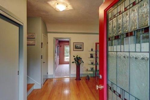 293 Blackstone Blvd, Providence, RI 02906-4802