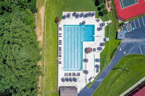 6768 Lockridge Dr, Atlanta GA  30360-1561 exterior