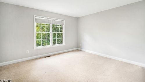 58 Kim Ln, Hackettstown NJ  07840-5623 exterior