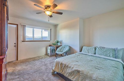 1024 Highland St, Seaside CA 93955-6103 exterior