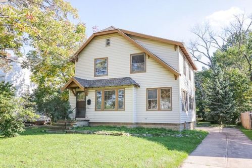 1171 Richmond Rd, Cleveland, OH 44124-1220