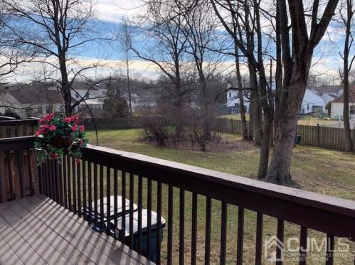 47 Pheasant Run, Edison, NJ 08820-2937
