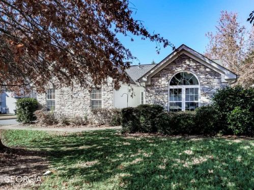 3240 Liberty Commons Dr, Kennesaw, GA 30144-2378