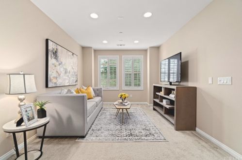 34 Latitude, Irvine CA  92618-8821 exterior