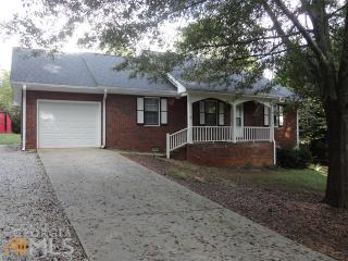 136 Plantation Rd, Winder, GA 30680-3869