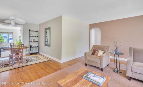 400 Parkview Ave, Tinton Falls NJ 07712-4732 exterior