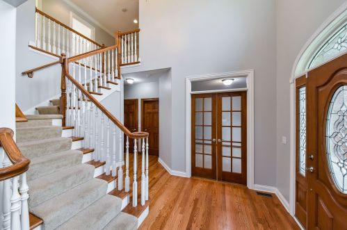 308 White Pines Ln, Oswego, IL 60543-8148