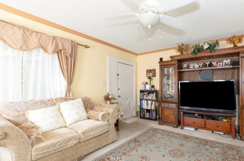 341 Chevy Chase Dr, Glendale CA  91205-4440 exterior