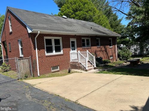 133 New Hillcrest Ave, Trenton, NJ 08638-3521
