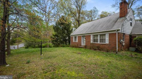 706 Stonington Rd, Silver Spring, MD 20902-1549