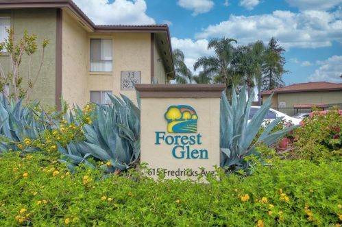 615 Fredricks Ave, Oceanside CA  92058-1653 exterior