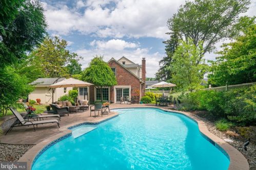 730 Redman Ave, Haddonfield NJ 08033-2744 exterior