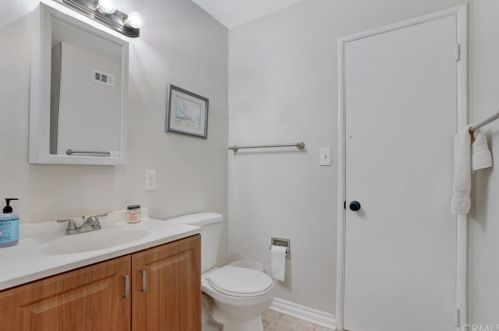 219 Nutwood St, Anaheim CA  92804-2532 exterior