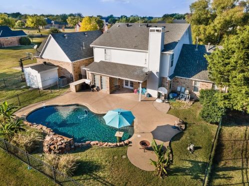 732 Equestrian Dr, Rockwall, TX 75032-7218