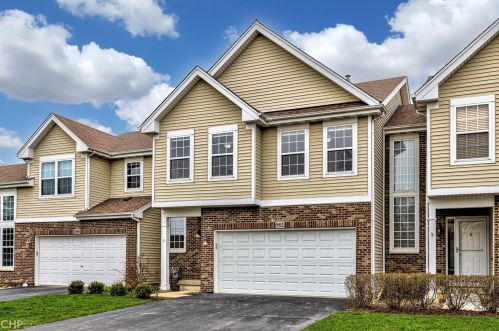 952 Willow St, Itasca, IL 60143-2854