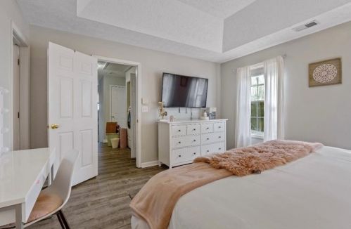 842 Eagle Glen Xing, Holly Springs GA  30189-6958 exterior