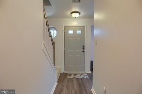 6427 Terrace Ct, Harrisburg, PA 17111-7030