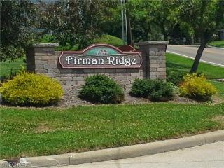 1039 Firman Dr, Sugarcreek, OH 44681-9004