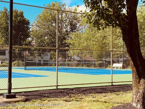 7 Old Orch Ln, Tinton Falls NJ 07712-2569 exterior